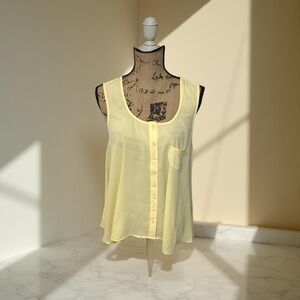 Style & Co. Women’s Size M Light Yellow Sleeveless Blouse Tunic Top Sheer